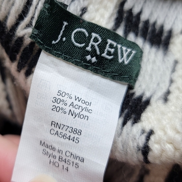 J Crew Wool Blend Windowpane Gray White Check Infinity Scarf One Size - Picture 3 of 3